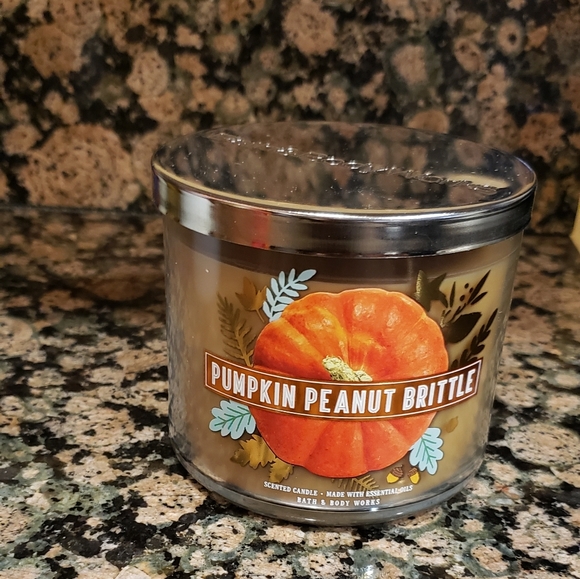 BBW 3 wick scented candle